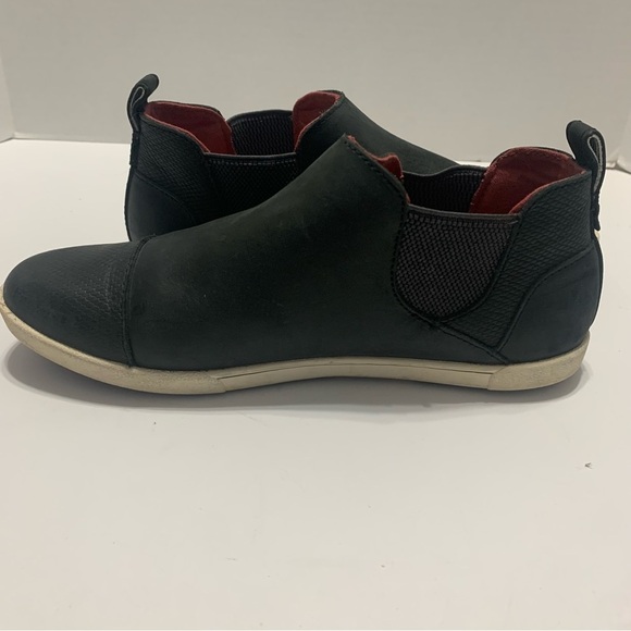 OluKai Black and Red Ankle Boots - Picture 5 of 10